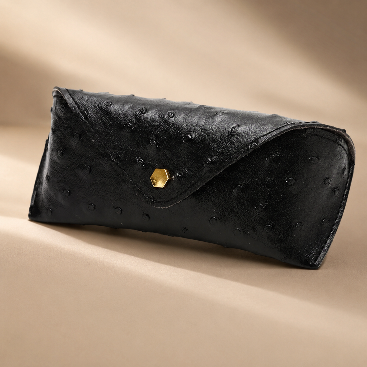 Black Elegance Case – Étui à lunettes noir texturé