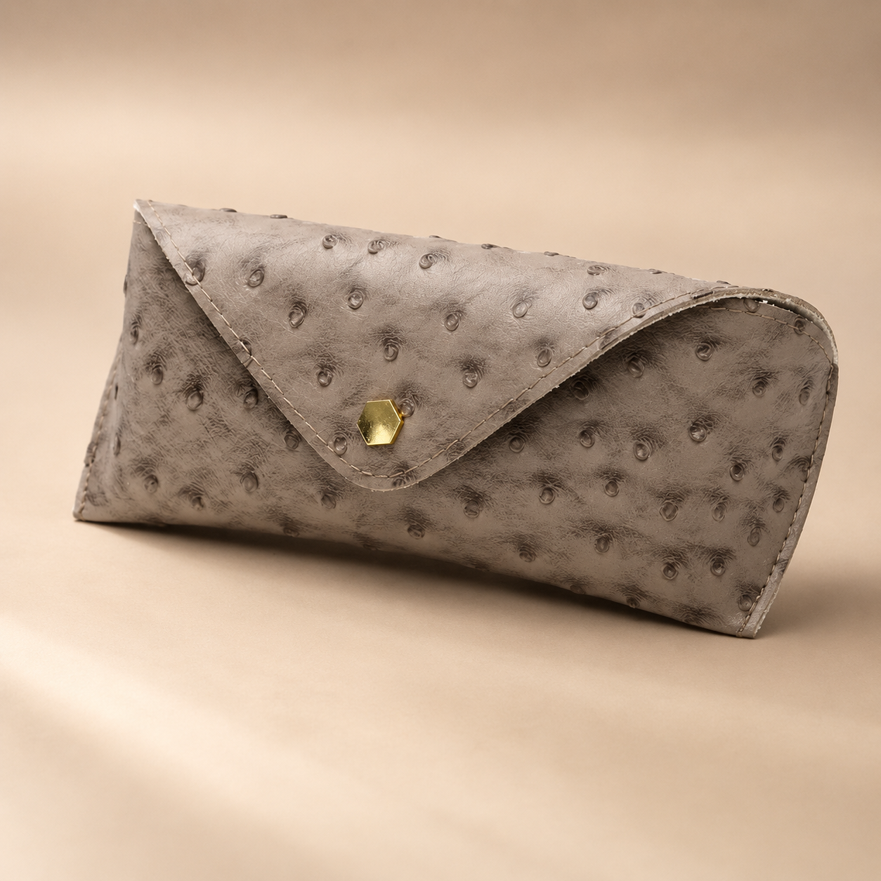 Taupe Elegance Case – Étui à lunettes texturé